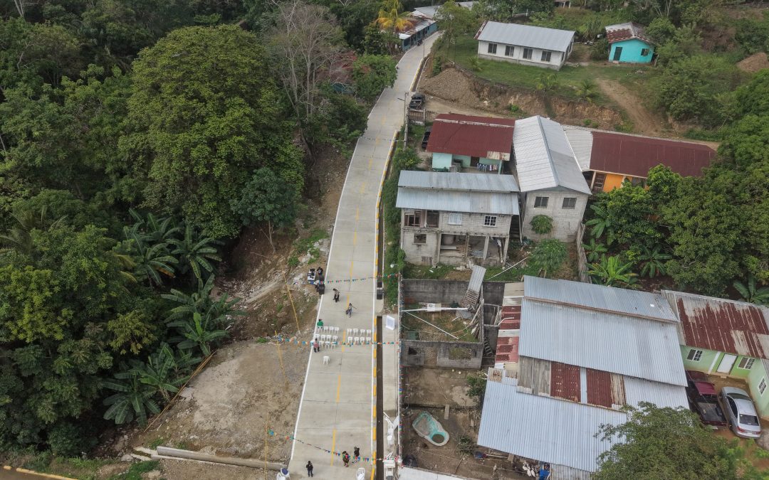 Inversión Clave en Infraestructura para Puerto Cortés: L. 6.1 Millones Oxigenan Escuelas y Espacios Deportivos en Zonas Vulnerables