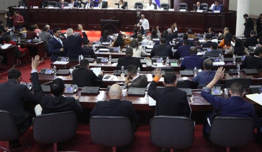 Frenazo Legislativo: La Crisis Energética Plantea Días Críticos para Puerto Cortés y el Sistema Nacional