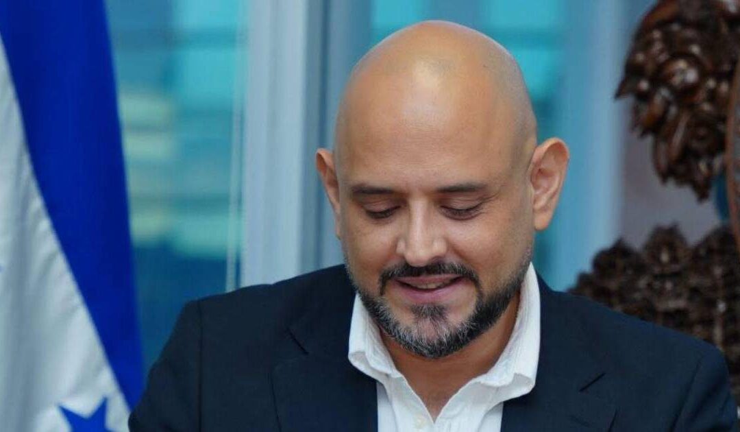 Feriado Morazánico 2026: Despliegue Masivo de Seguridad, Empleo y la Controversia por la Fuga de Divisas hacia El Salvador